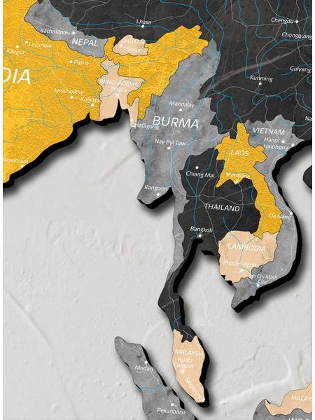 Dřevěná mapa světa žlutá