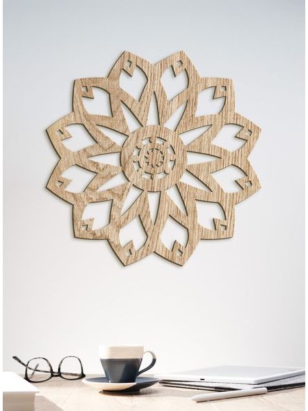 Moderná drevená mandala Čaro kvetu