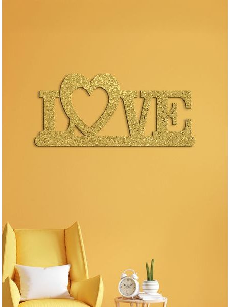 Drevený nápis "LOVE"