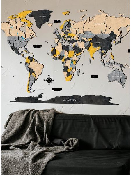 Dřevěná mapa světa žlutá