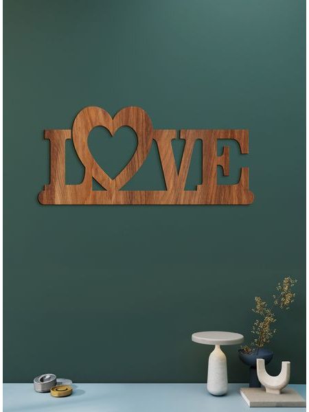 Drevený nápis "LOVE"