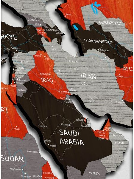 Dřevěná mapa světa červená