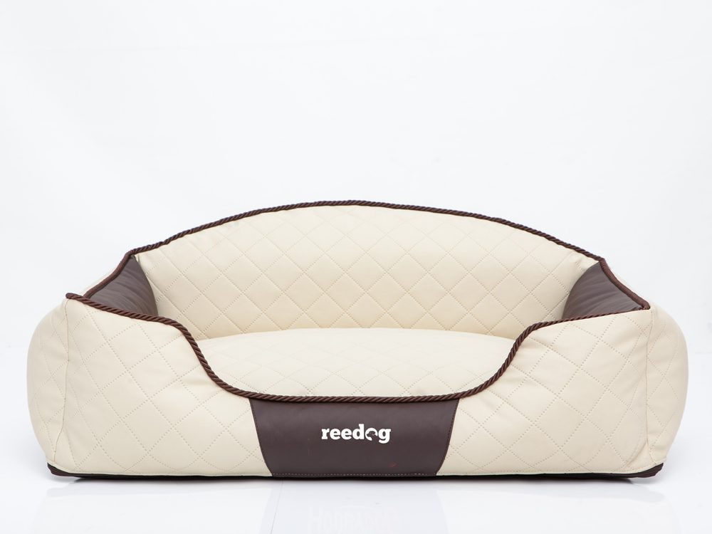 Hundenestchen Reedog Beige Sofa - XXL.
Material - EKO Leder, Matratze - Gewebe aus Polypropylen, Füllung - scaumgummisplitt
Die Hundenestchen REEDOG Sofa sind hochwertige und luxuriöse Hundenestchen für Hunde und Ihre Herrchen.

Zur Auswahl gibt es verschiedene Ausführungen und Grössen.

 
Vorteile

hochwertiges und festes Material
für jeden Hund geeignet
hohe Kante
Luxusdesign
waschbar

Nachteile

keine

Inhalt der Packung

Hundenestchen Reedog

 