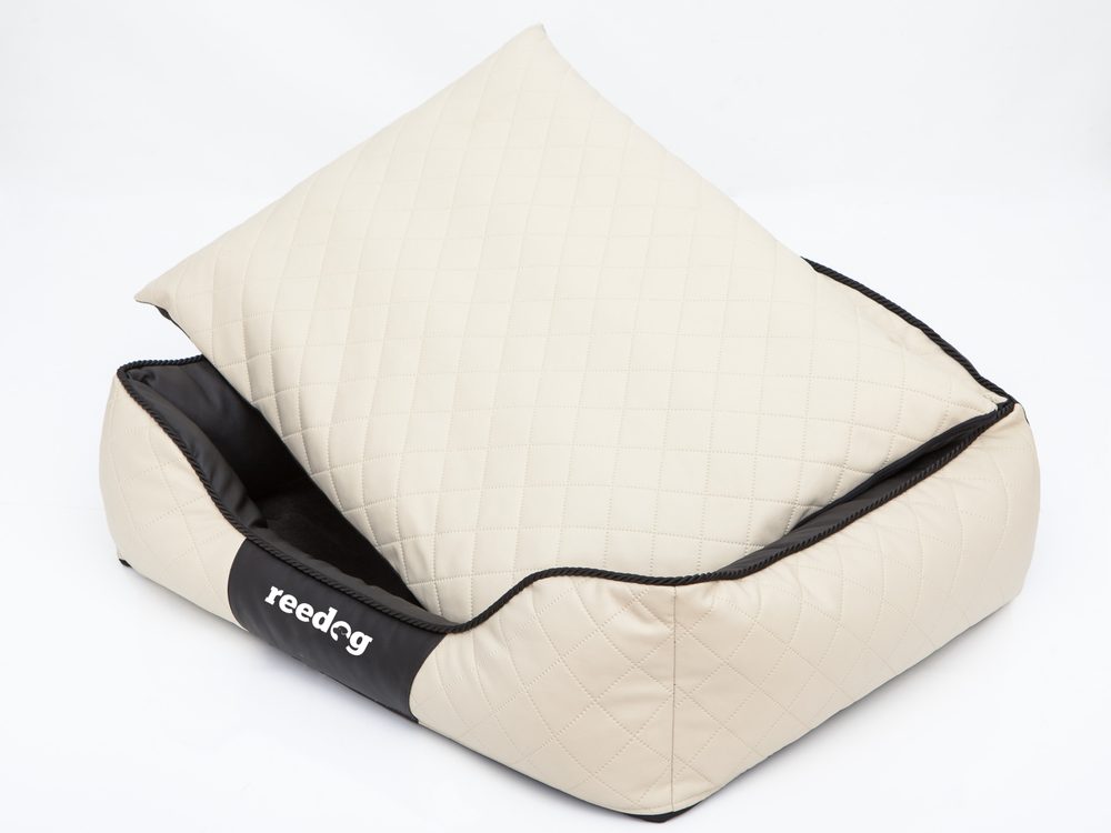 Hundebett Reedog Light Sofa.
Material - EKO Leder, Matratze - Polypropylen.
Hundebetten REEDOG Sofa sind hochwertige und luxuriöse Hundebetten, aber auch für anspruchsvolle Besitzer.

Sie können zwischen verschiedenen Designs und Größen wählen.

 