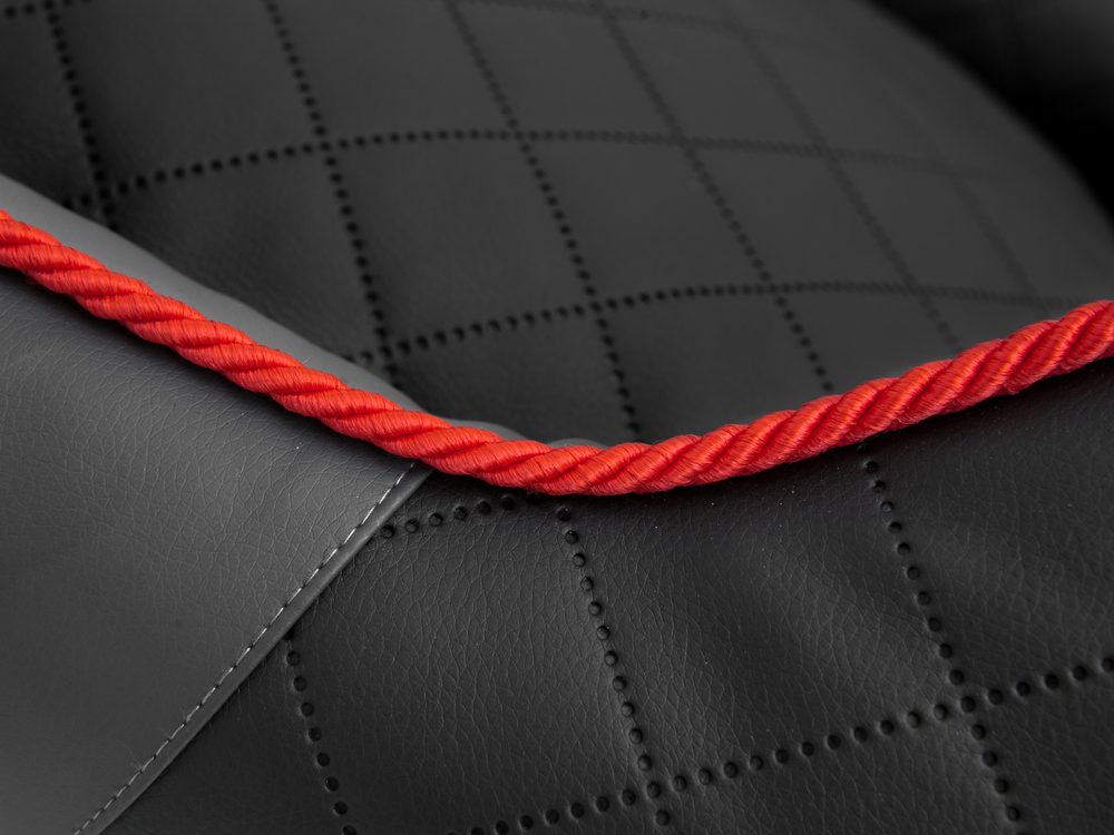 Hundebett Reedog Black & Grey Sofa.
Material - EKO Leder, Matratze - Polypropylen.
Hundebetten REEDOG Sofa sind hochwertige und luxuriöse Hundebetten, aber auch für anspruchsvolle Besitzer.

Sie können zwischen verschiedenen Designs und Größen wählen.

 