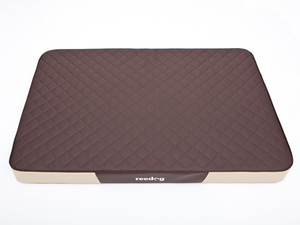 Hundematratze Reedog Plus Light Brown.
  Qualität und Luxus, das ist die Hundematratze REEDOG Plus.

Die Matratze wird aus einem hochwertigen Material hergestellt, es kommt zu keiner Formverlust.

Die richtige Matratze für Ihren Hund auszuwählen hilf Ihnen folgene Tabelle.  (*Unsere Matratzen Reedog werden von der Hand genäht.

 
Nachteile

keine

Inhalt der Packung

Hundematratze Reedog
Technische Spezifikationen können ohne vorherige Ankündigung geändert werden.