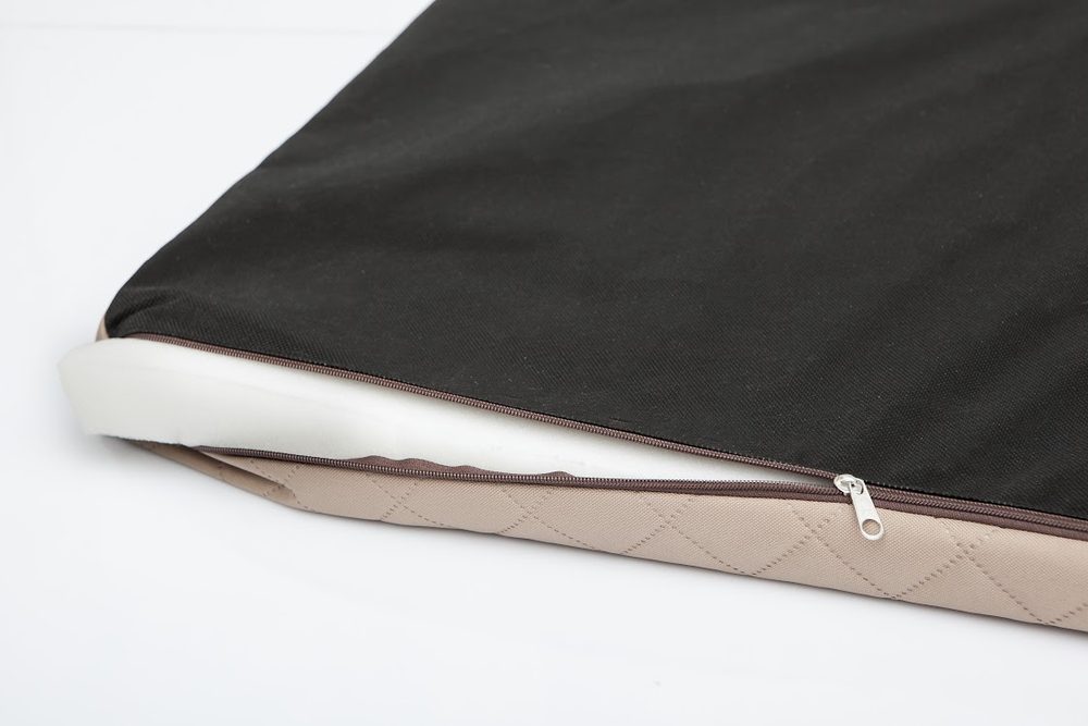 Hundenestchen Reedog Deluxe Brown - XL.
Das Hundenestchen Reedog Deluxe können Sie in einigen Varianten und Grössen kaufen.

Das Hundenestchen Reedog Deluxe ist für kleine, mittlere, aber auch grosse Hunderassen.




 
 