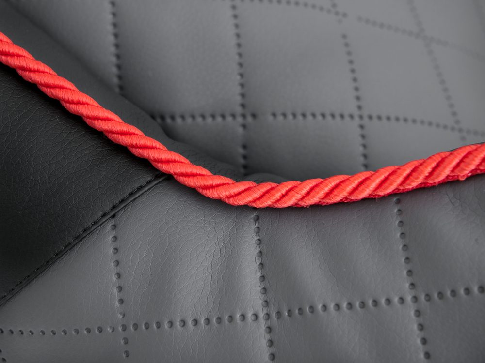 Hundebett Reedog Grey Sofa - XL.
Material - EKO Leder, Matratze - Polypropylen.
Hundebetten REEDOG Sofa sind hochwertige und luxuriöse Hundebetten, aber auch für anspruchsvolle Besitzer.

Sie können zwischen verschiedenen Designs und Größen wählen.

 