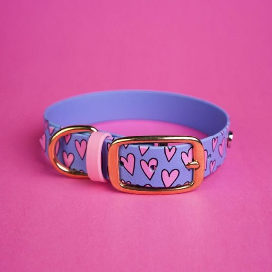 Halsband Bura blau-lavendelfarben mit Herz