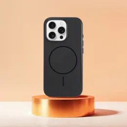 Obal / kryt na Apple iPhone 15 červený - SOFT