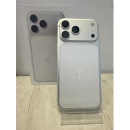 Apple iPhone 17 Pro Max 256GB stříbrný - použitý (A)