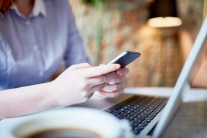 Proč dochází úložiště v telefonu i když nic nestahujete
