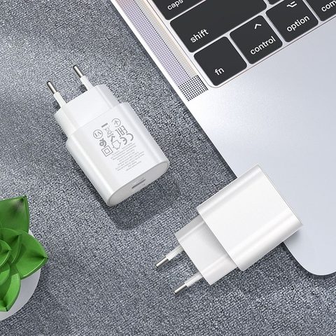 Nabíječka USB - C  + kabel Lightning 8-pin 25W bílá