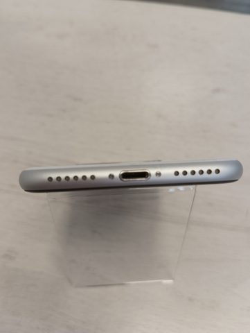 Apple iPhone SE 2020 64GB bílý - použitý (A-)