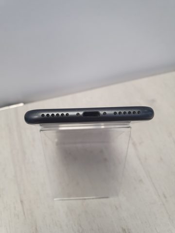 Apple iPhone 8 64GB černý - použitý (C)