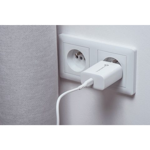 Forcell utazási töltő USB C bemenet C típusú kábellel - 3A 25W PD és QC 4.0 funkcióval