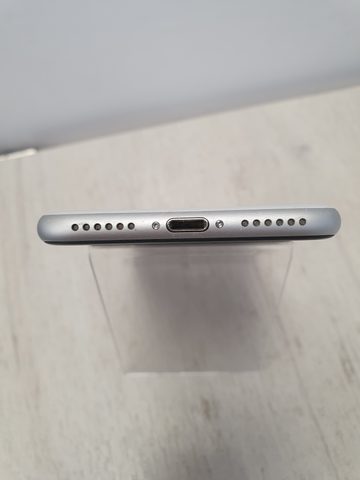 Apple iPhone SE 2020 128GB bílý - použitý (A-)