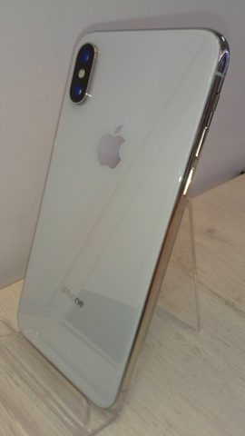 Apple iPhone X 64GB stříbrný - použitý (B+)