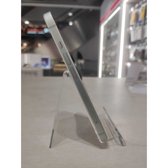 Apple iPhone 15 128GB zelený - použitý (B)