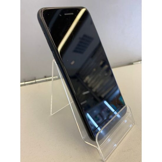 Apple iPhone SE 2020 64GB černý - použitý (C)