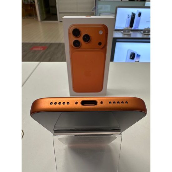 Apple iPhone 17 Pro 512GB oranžový - použitý (A+)