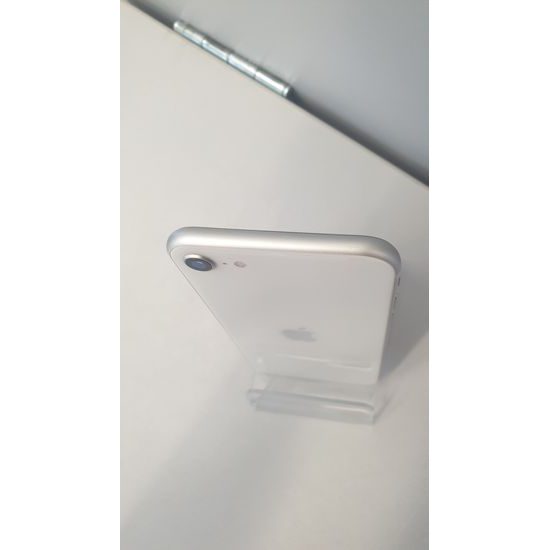 Apple iPhone SE 5G (2022) 64GB, bílý - použitý (B+)