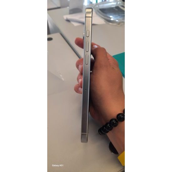 Apple iPhone 16 Pro Max 256GB bílý - použitý (C)