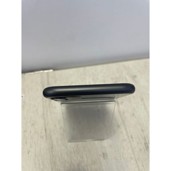 Apple iPhone 11 64GB bílý - použitý (B)