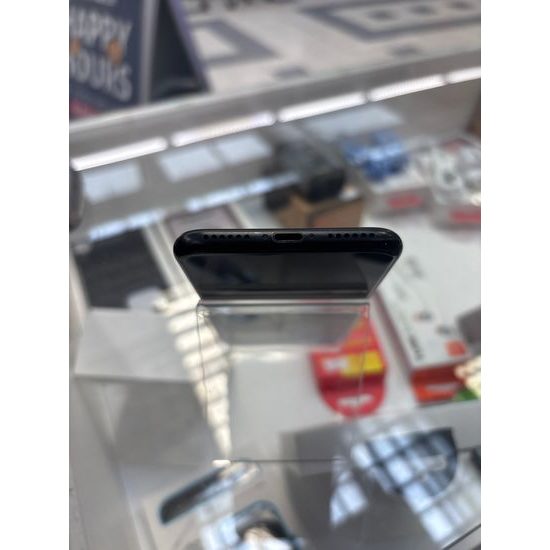 Apple iPhone SE 2020 64GB šedý - použitý (C)