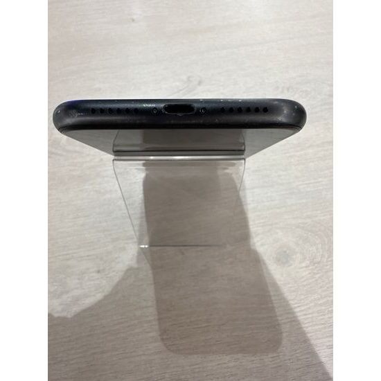 Apple iPhone 11 64GB - použitý (C)