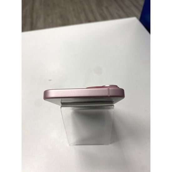Apple iPhone 15 128GB růžový - použitý (A-)