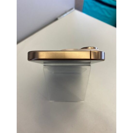 Apple iPhone 16 Pro 1TB béžový - použitý (A)