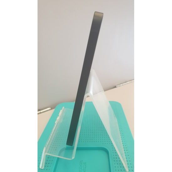 Apple iPhone 17e 256GB černý - použitý (A+)