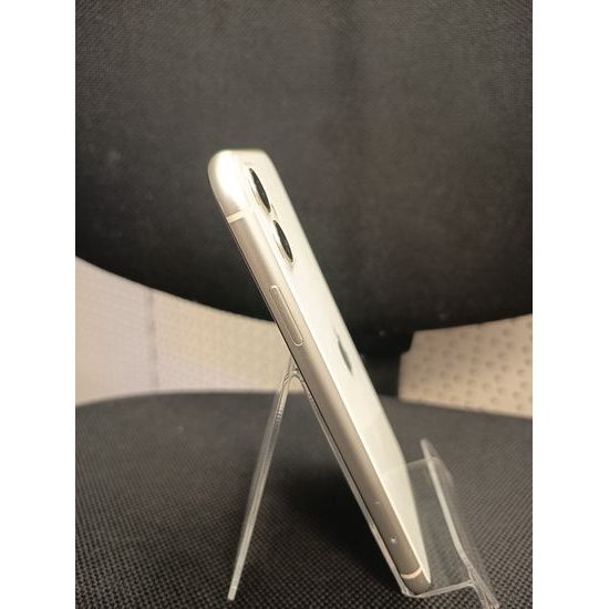 Apple iPhone 11 64GB bílý - použitý (B-)
