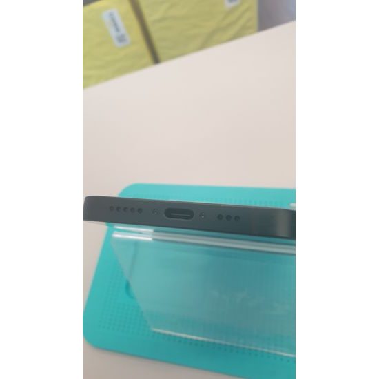 Apple iPhone 17e 256GB černý - použitý (A+)