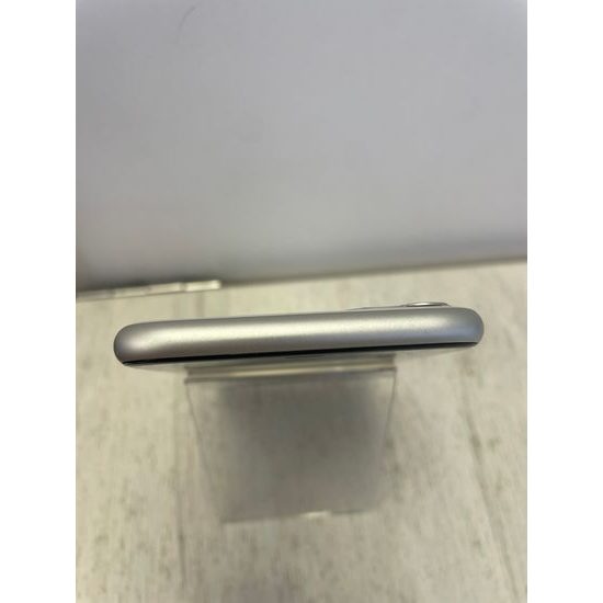 Apple iPhone 11 64GB White - použitý (B-)