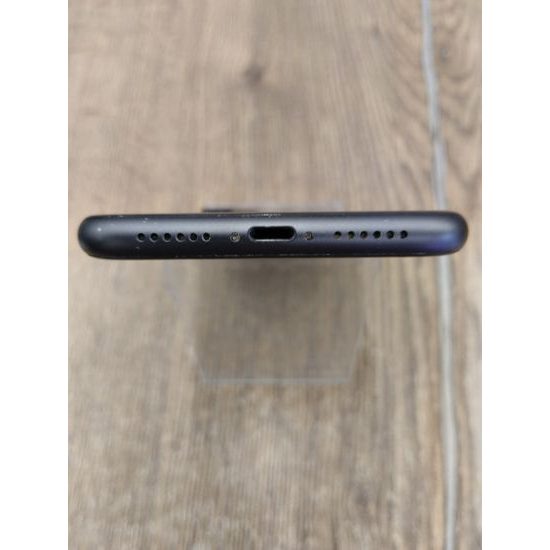Apple iPhone 11 64GB černý - použitý (C)