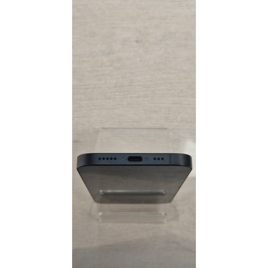 Apple iPhone 16e 128GB černý - Zánovní