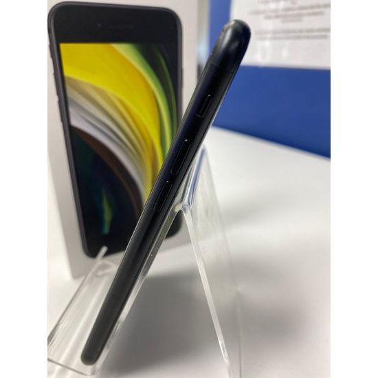 Apple iPhone SE (2020) 64GB černý - použitý (B)