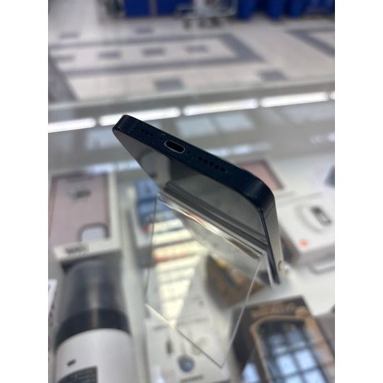 Apple iPhone 13 128GB Midnight - Použitý (C)