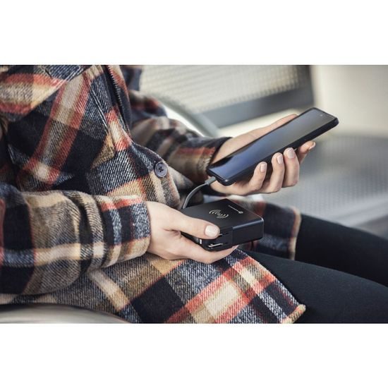 Multifunkčná 20W cestovná nabíjačka 5v1 s káblom micro USB/USB-C/Blesk, 10 000 mAh Power Bank, 15W bezdrôtové nabíjanie