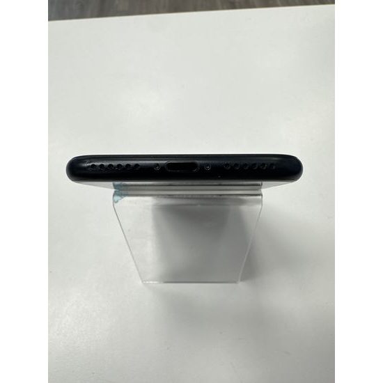 Apple iPhone SE 2020 64GB černý - použitý (B+)