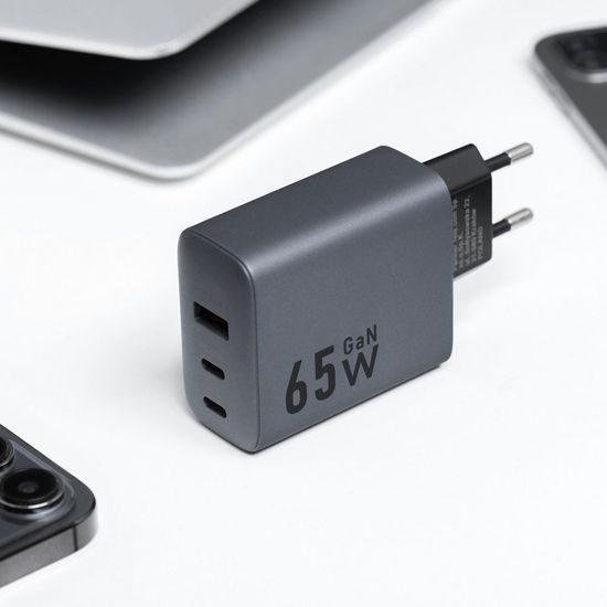 Cestovní nabíječka Forcell F-Energy s 2x USB C a USB A zásuvkami - 4A 65W s funkcí PD a Quick Charge 4.0