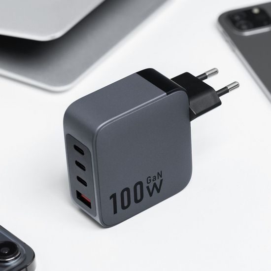 Cestovní nabíječka Forcell F-Energy se zásuvkami 3x USB C a USB A - 100W s funkcí PD a Quick Charge 4.0