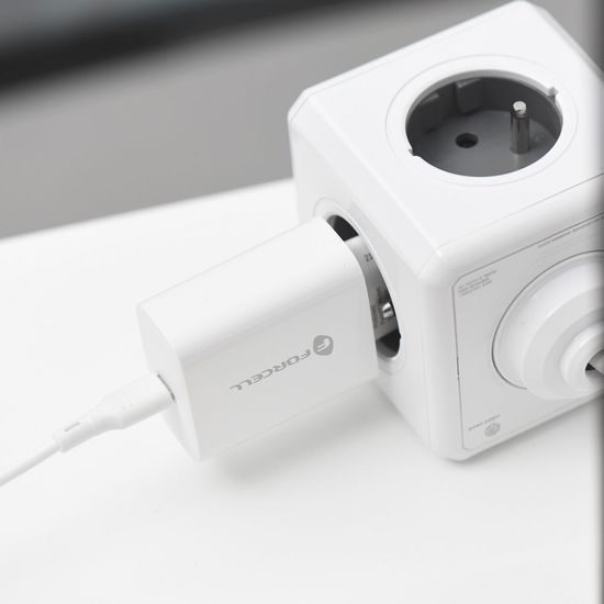 Cestovní nabíječka Forcell vstup USB C s kabelem Typ C - 3A 25W s funkcí PD a QC 4.0