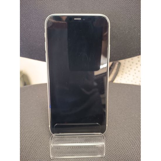 Apple iPhone 11 64GB bílý - použitý (B-)