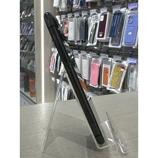 Apple iPhone 11 64GB - použitý (C)
