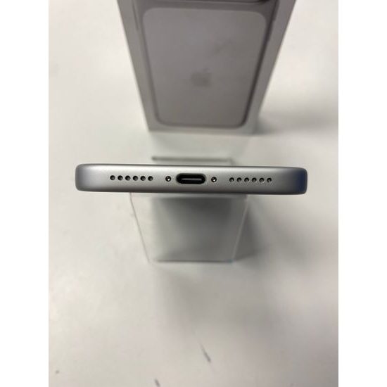 Apple iPhone 17 Pro Max 256GB stříbrný - použitý (A)