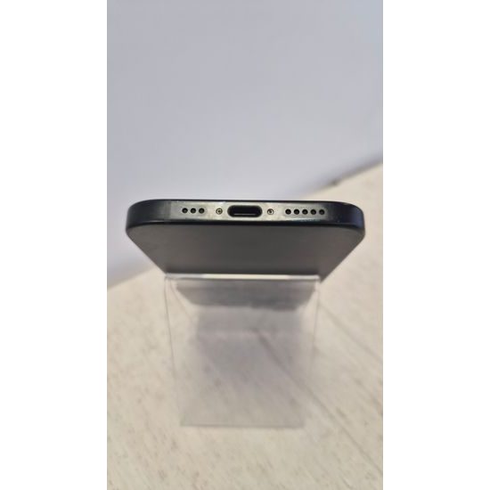 Apple iPhone 15 128GB černý - použité (B-)