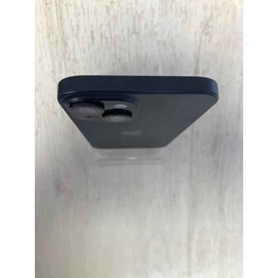 Apple iPhone 15 128GB černý - použitý (B-)